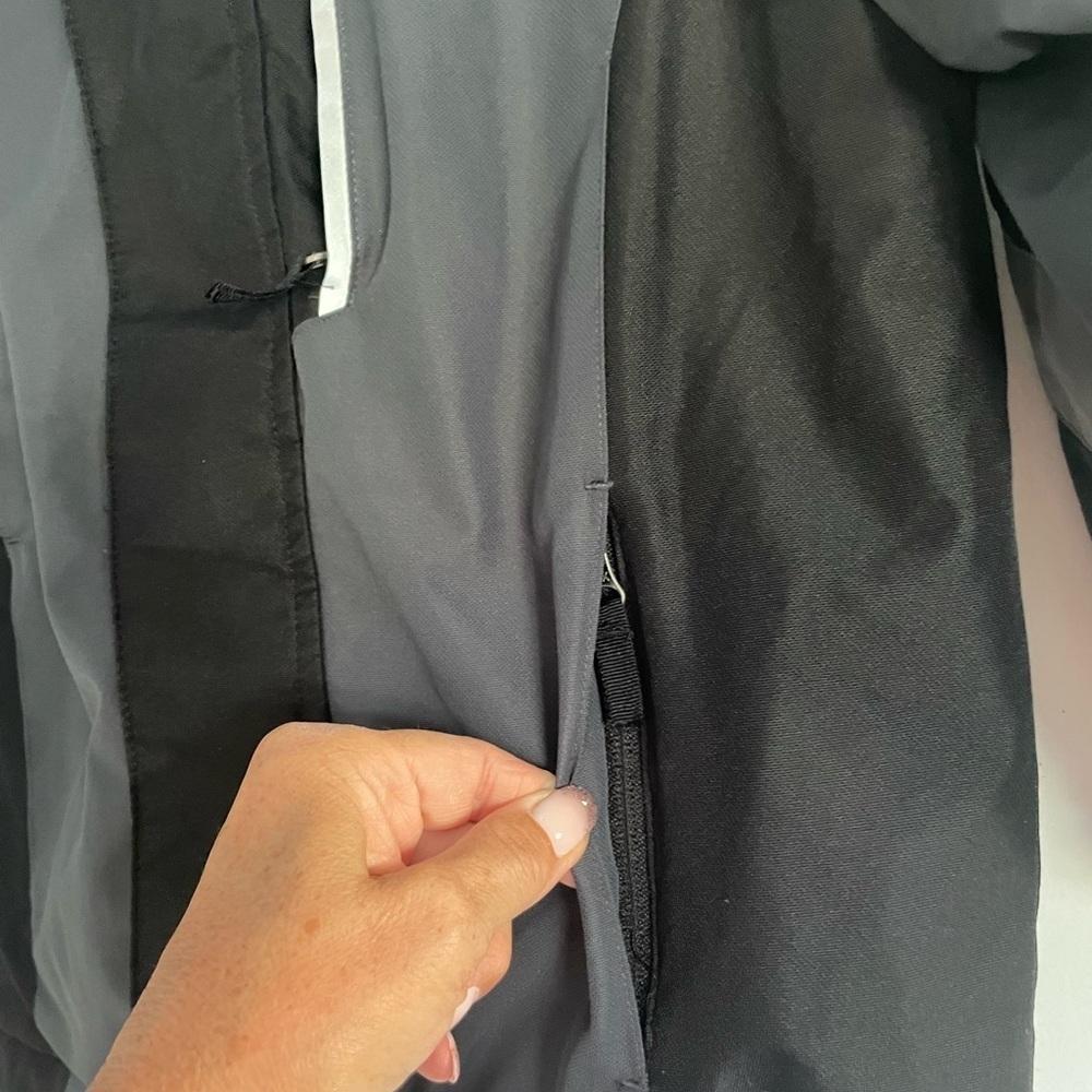 Closet Clear Out Sale! Swiss Tech Kids Black and Gray Jacket size XS 4-5 - Picture 8 of 11